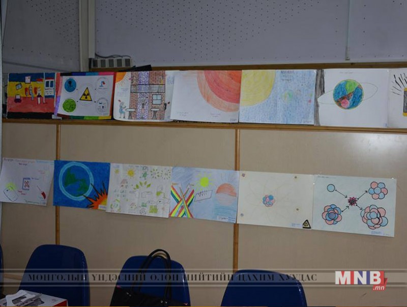 Сурагчдын дунд зарласан “Миний мэдэх цацраг” гар зургийн уралдаан амжилттай болж өндөрлөлөө