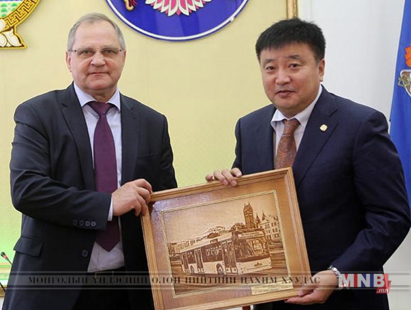 Нийслэлийн Засаг дарга Беларусь улсын Элчин сайд,“МАЗ” компанийн удирдлагуудыг хүлээн авч уулзлаа