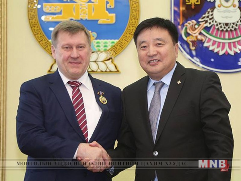 Новосибирск хотын захирагчийг хүлээн авч уулзлаа