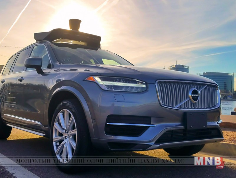 "Volvo XC90" автомашиныг автомат жолоодлоготой болгоно