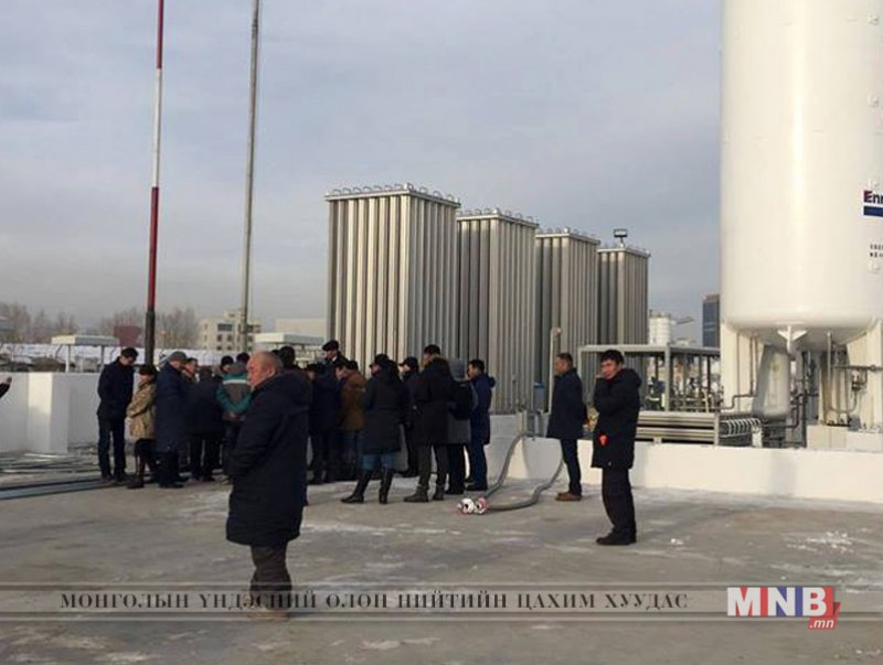 Байгалийн шатдаг хий (CNG)-н станц байгуулж байгаа ажилтай танилцлаа