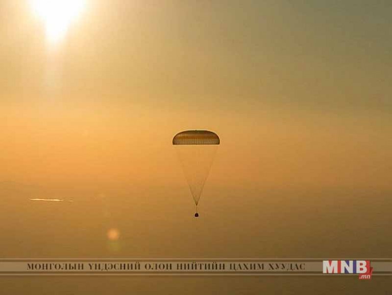 Сансрын хөлгийн өндөр хурдыг тэсвэрлэх чадалтай шүхрийг амжилттай туршжээ