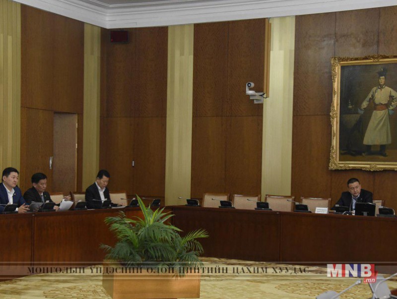 Төсвийн байнгын хороо хуулийн төслүүдийн эцсийн хэлэлцүүлгийг хийлээ