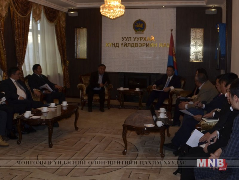 УУХҮ-ийн сайд үйлдвэрлэл, технологийн паркуудын удирдлагатай уулзлаа