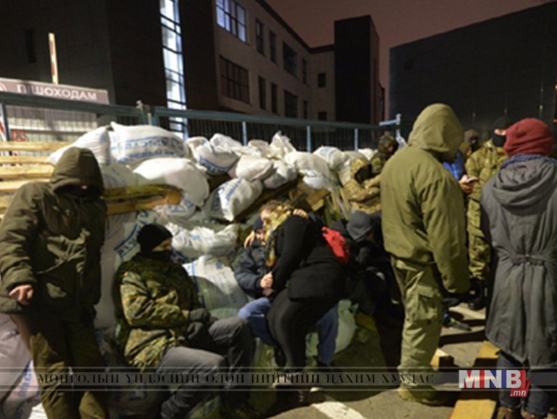 Сэтгүүлчид Ерөнхийлөгч Порошенкогоос үг хэлэх эрх чөлөөг хамгаалахыг уриаллаа