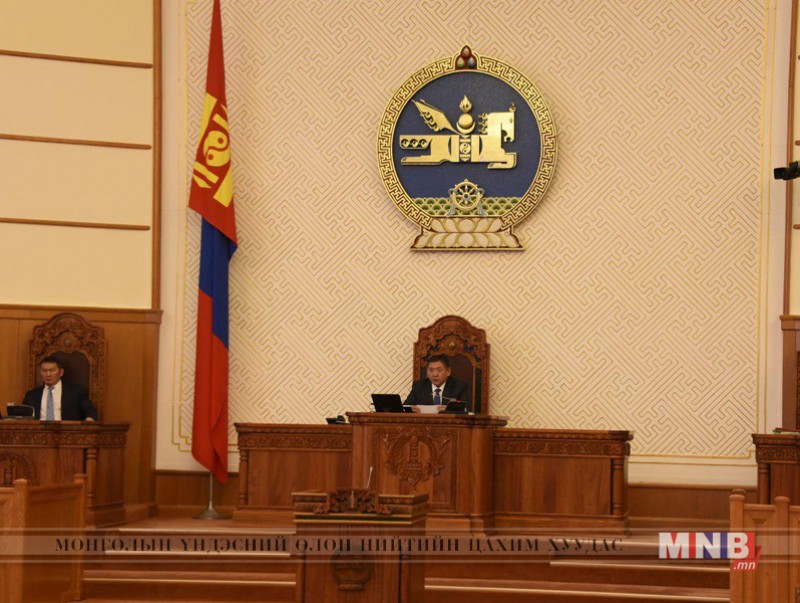Ерөнхийлөгчийн мэдээллийг УИХ-ын чуулганы нэгдсэн хуралдаанаар хаалттай горимоор сонслоо