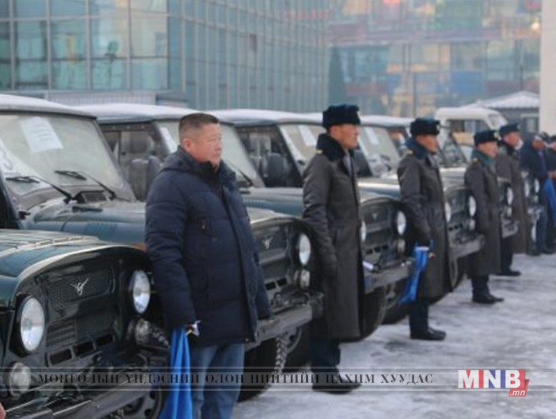 Аймгуудад ариутгал, халдваргүйтгэлийн болон шуурхай албаны автомашин олголоо