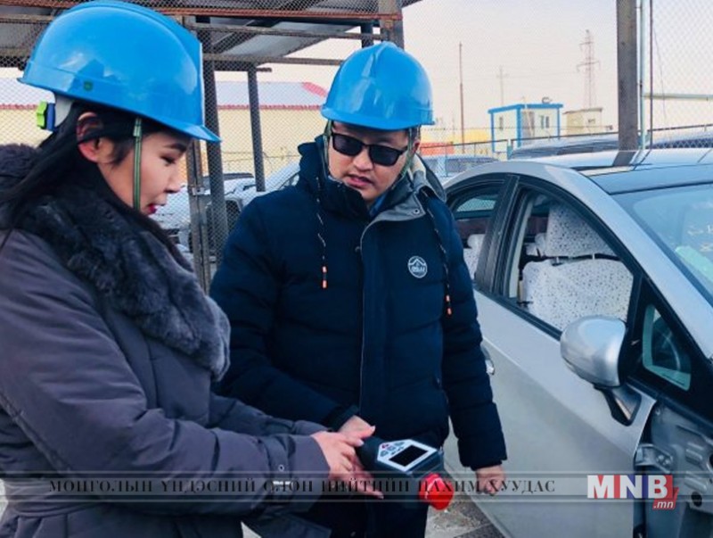 Япон автомашинд цацрагийн бохирдлын хэмжилт хийлээ