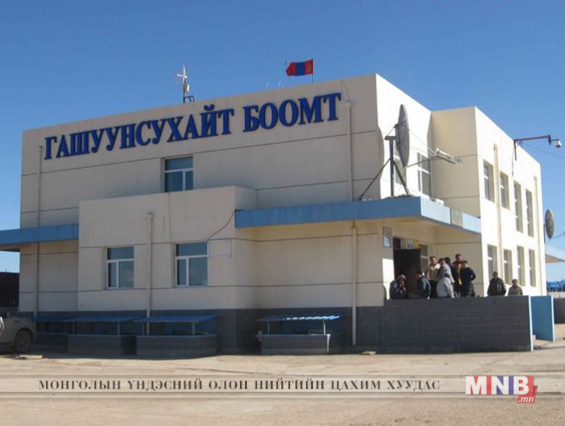 Гашуунсухайтын нүүрс тээврийн автомашины цуваа 49 км болжээ