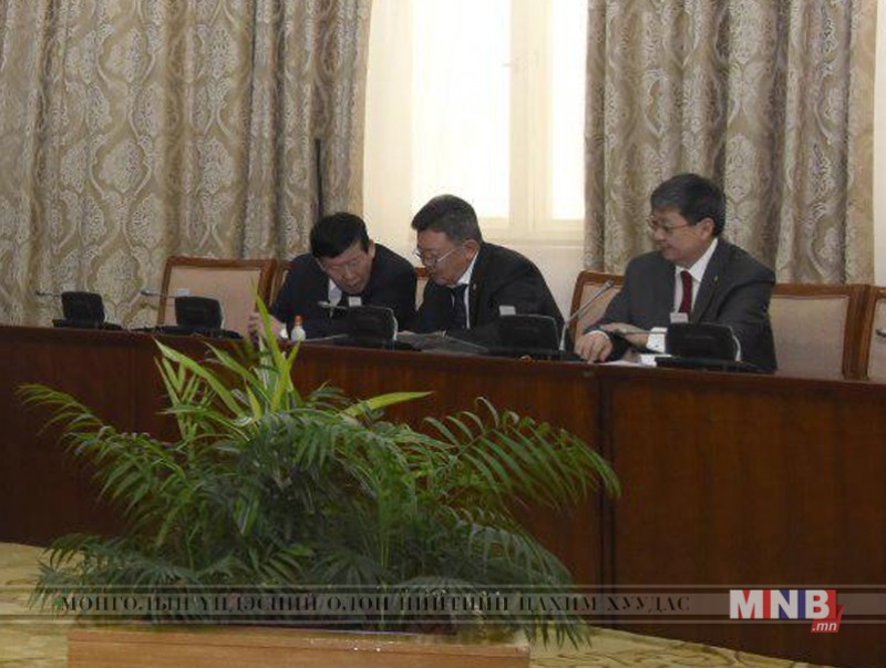 “Монгол Улсаас гадаадын зарим улстай дипломат харилцаа тогтоох тухай” УИХ-ын тогтоолын төслийг хэлэлцлээ
