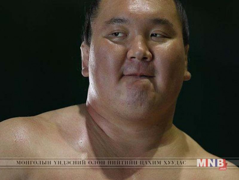 Хакүхо М.Даваажаргал дахин өвдөг шороодов