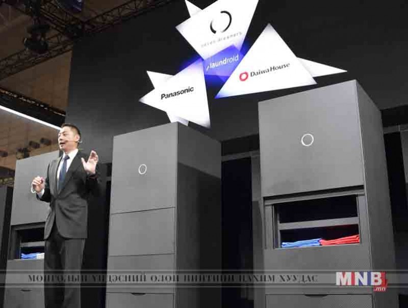 “Laundroid” ухаалаг шүүгээ таны хувцсыг эвхэж өгнө