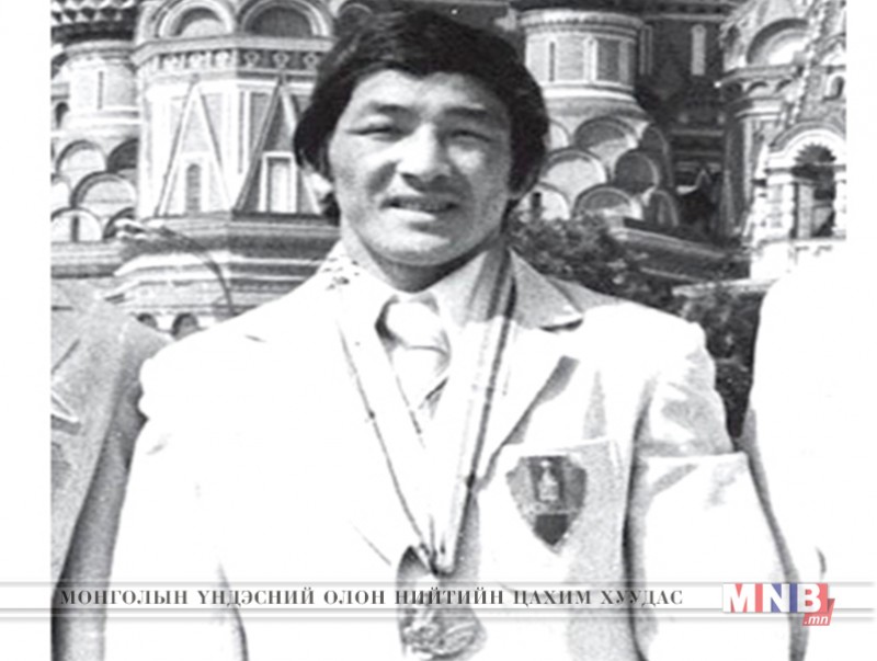 Олимп, ДАШТ-ий хос медальт Д.Оюунболд агсны тухай номын нээлт боллоо