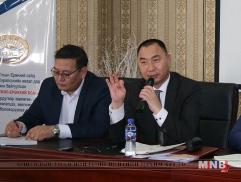 Багш нарын зөвлөгөөнөөр хэлэлцсэн асуудлыг бодит ажил болгоно