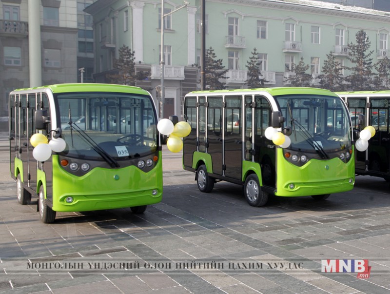Монголд үйлдвэрлэсэн автобусыг хүлээлгэн өгөх ёслолын ажиллагаа боллоо