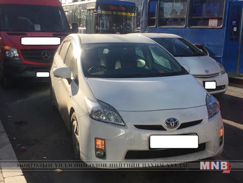 Автобусны зогсоолд автомашинаа байршуулсан 649 жолоочид торгууль ногдуулжээ
