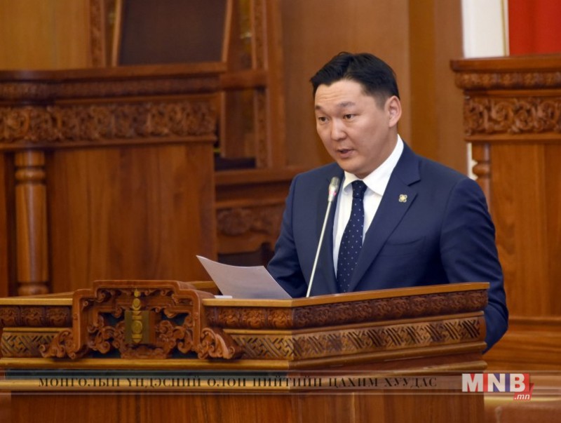 Монгол Улсын иргэнд газар өмчлүүлэх тухай хуульд өөрчлөлт оруулах тухай хуулийг баталлаа