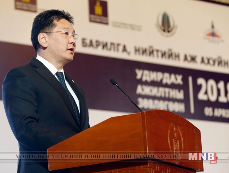 У.Хүрэлсүх: Засгийн газар ипотекийн зээлийг хөнгөвчилж, иргэдээ хямд орон сууцаар хангахад онцгой анхаарч байна