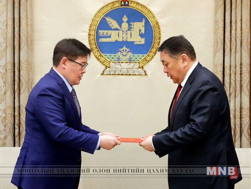 Төрийн өмчөөс аймаг, нийслэлийн өмчид эд хөрөнгө шилжүүлэх тухай тогтоолын төслийг өргөн барилаа