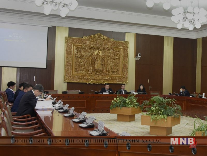 Монгол Улсын эдийн засаг, нийгмийг 2019 онд хөгжүүлэх үндсэн чиглэлийн төслийг хэлэлцэв