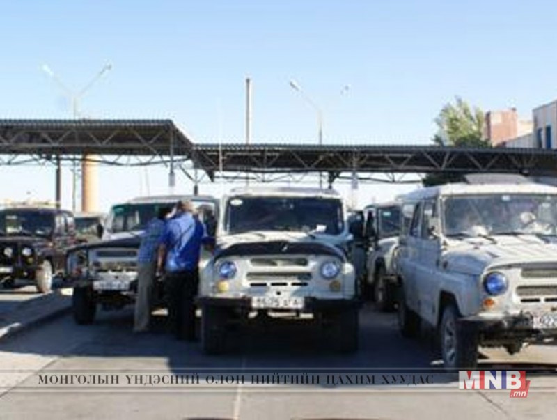 УАЗ-469 машины жолоочид багаждаа ачаа тээвэрлэх боломжийг олгож өгөхийг шаардаж байна