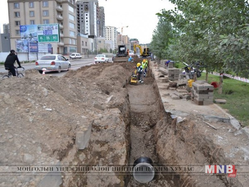 Борооны ус зайлуулах шугам сүлжээний цэвэрлэгээ, засварын ажил хийгдэж байна