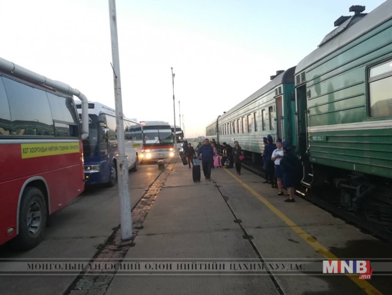 Холимог тээвэрлэлт зохион байгуулж, нэмэлт автобуснуудаар үйлчилж байна