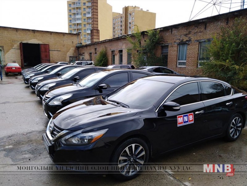 МҮОНРТ 10 жилийн дараа автомашины паркаа шинэчиллээ
