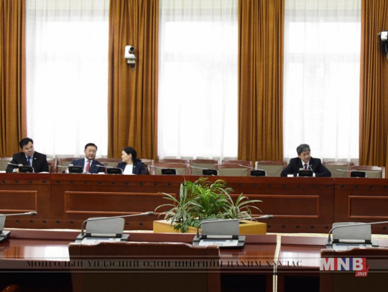 Төсвийн зарлагын хяналтын дэд хороо хуралдав