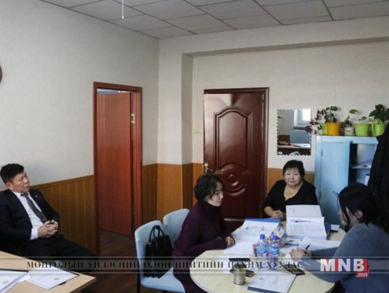 Эвлэрүүлэн зуучлах ажиллагаанд мониторинг хийлээ
