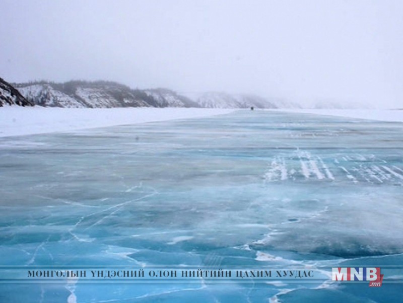 Гол мөрний мөсөн дээгүүр зорчихгүй байхыг анхааруулж байна