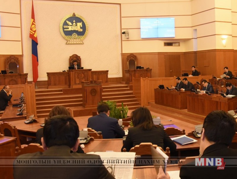 Эрүүл мэндийн тухай хуульд нэмэлт оруулах тухай хуулийг батлав