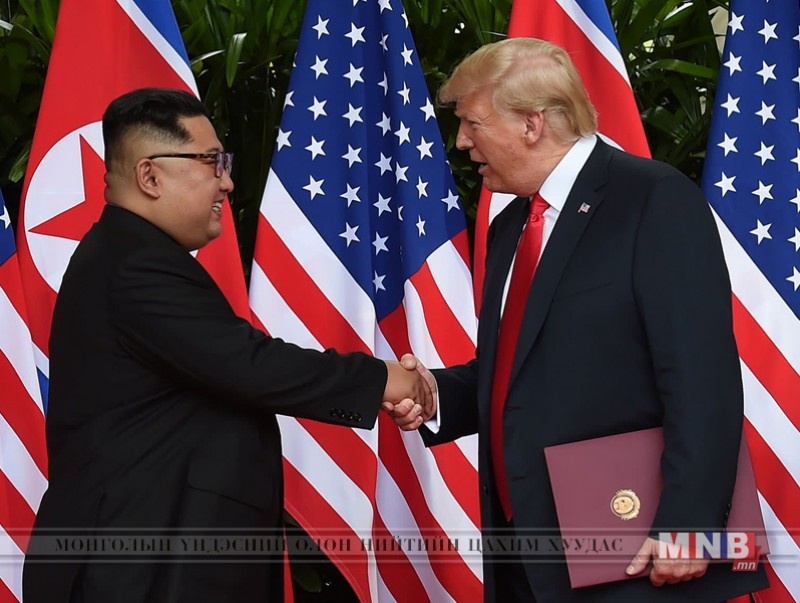 Трамп Ким Жон Унтай дахин уулзахыг хүлээж байна