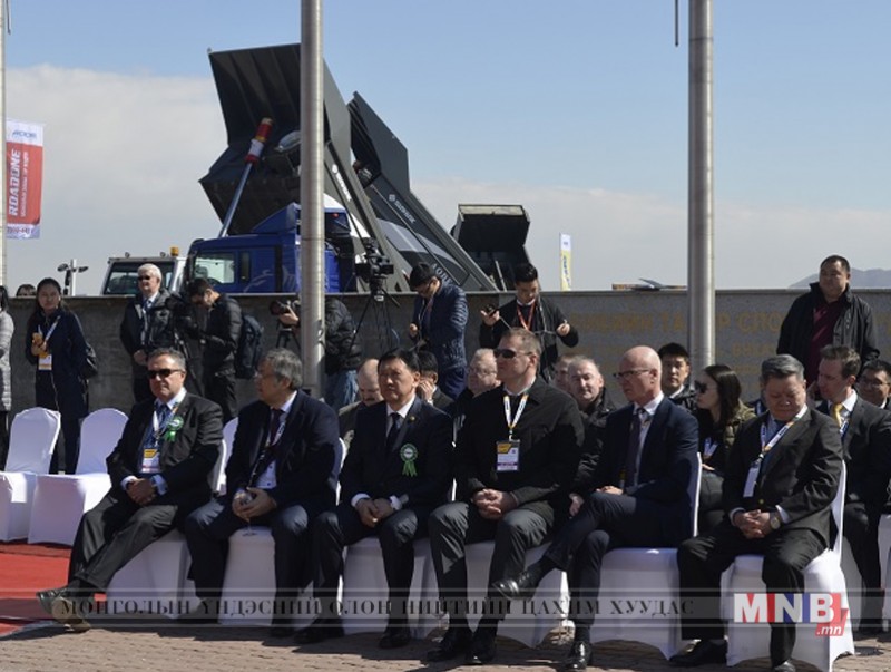 “Mongolia Mining 2019” ОУ-ын уул уурхайн үзэсгэлэнг УУХҮ-ийн дэд сайд нээж үг хэллээ