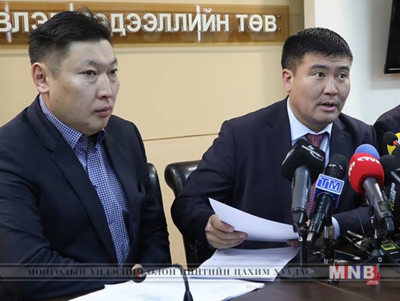 Хотын Захирагчийн захирамжийн дагуу зөвшөөрөлгүй хашаа, хайсыг цэгцлэх ажил эхэллээ