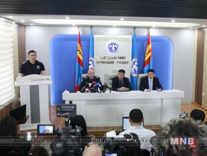 “Байгалиа хамгаалъя” нэгдсэн арга хэмжээ зохион байгуулагдаж эхэллээ