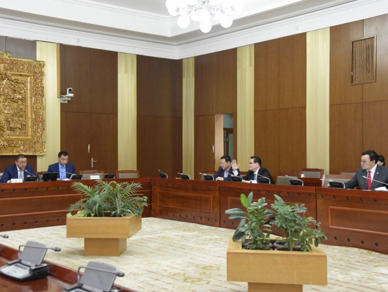 Хууль, тогтоолын төслийн анхны хэлэлцүүлгийг хийлээ