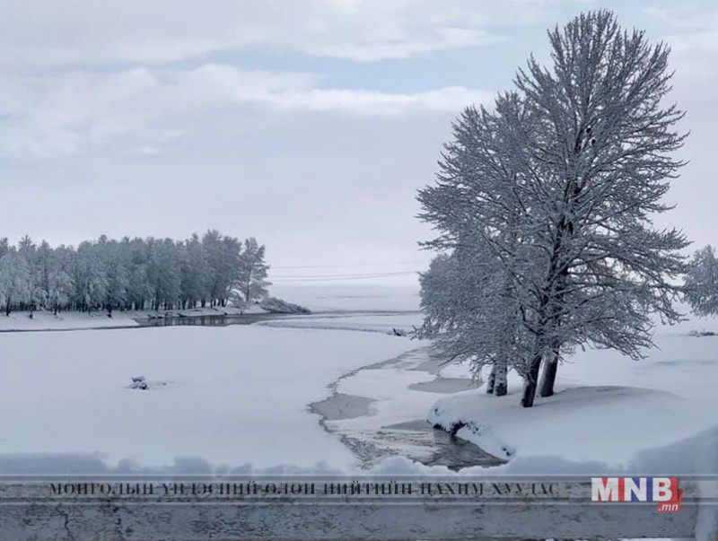Зун орсон цас /фото/