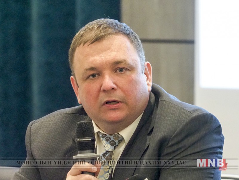 Станислав Шевчук халагдсан шалтгаанаа “Үндсэн хуулийн эсрэг эргэлт” гэж тайлбарлав