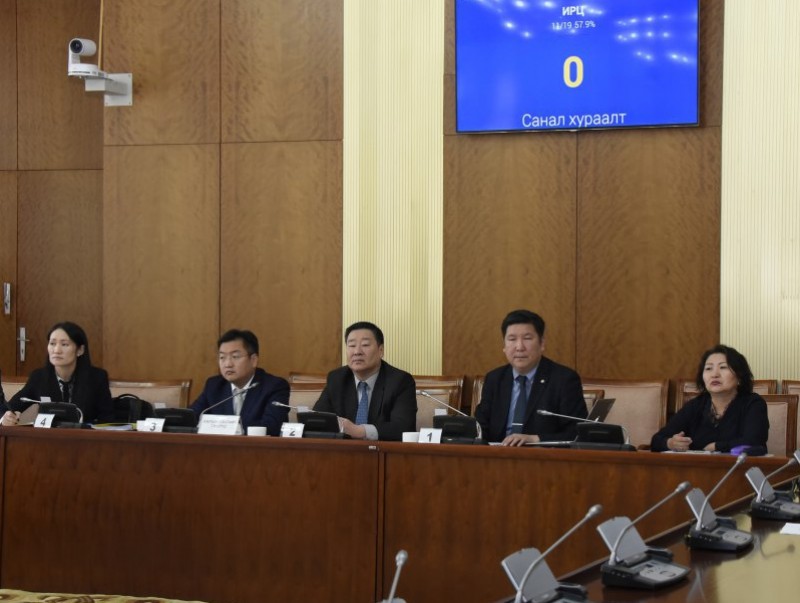 Хуулийн төслүүдийн эцсийн хэлэлцүүлгийг хийлээ