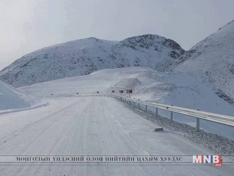 Орхон аймагт цас үргэлжлэн орж байна