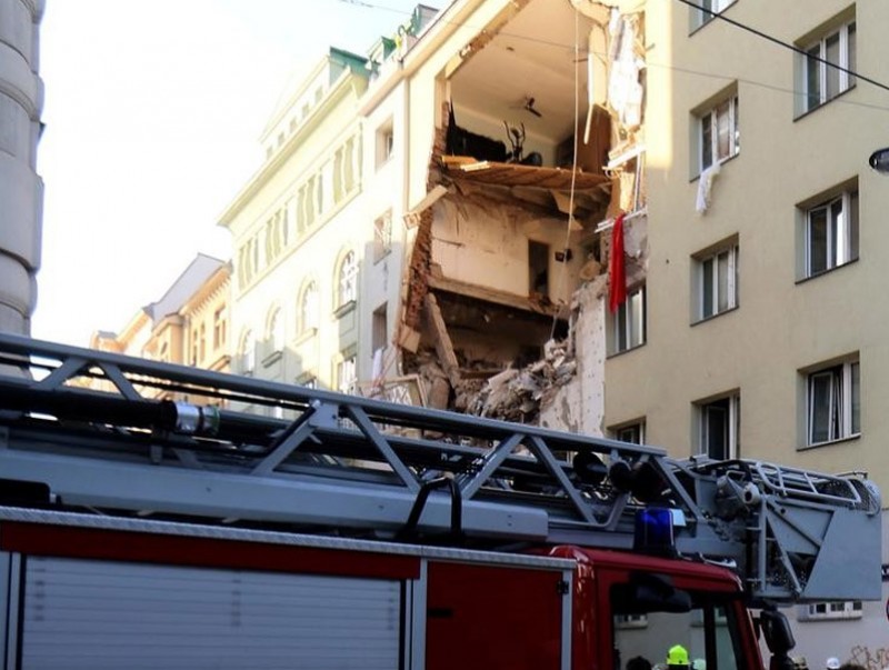 Вена хотод нийтийн орон сууцанд дэлбэрэлт болж 10 хүн бэртжээ