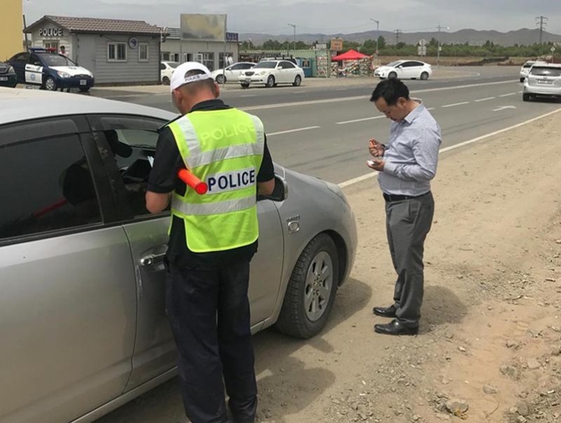 Албан татвар, төлбөрөө төлөөгүй 35 тээврийн хэрэгслийн гэрчилгээг хураажээ