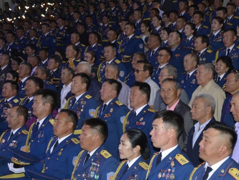 Ойн баярын хурал боллоо