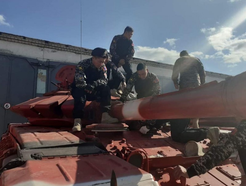 Монголын танкчид улаан өнгийн танкаараа дахин уралдана