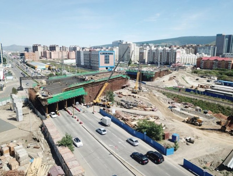 Замын цагдаагийн ойролцоо гүүрэн гарц барих ажил 65 хувьтай байна