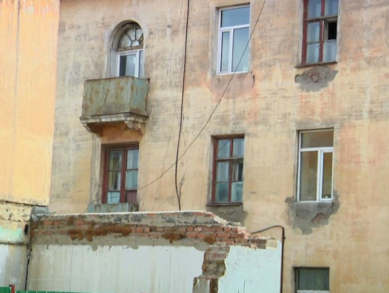 Ж.Мөнх-Эрдэнэ: Газар хөдлөлтөд тэсвэргүй 354 барилга байгаагаас 234-ийг нь ашиглахыг хориглосон