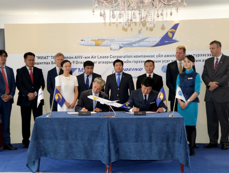 МИАТ ТӨХК Боинг 787-9 агаарын хөлгийг түрээсээр ашиглах гэрээнд гарын үсэг зурлаа