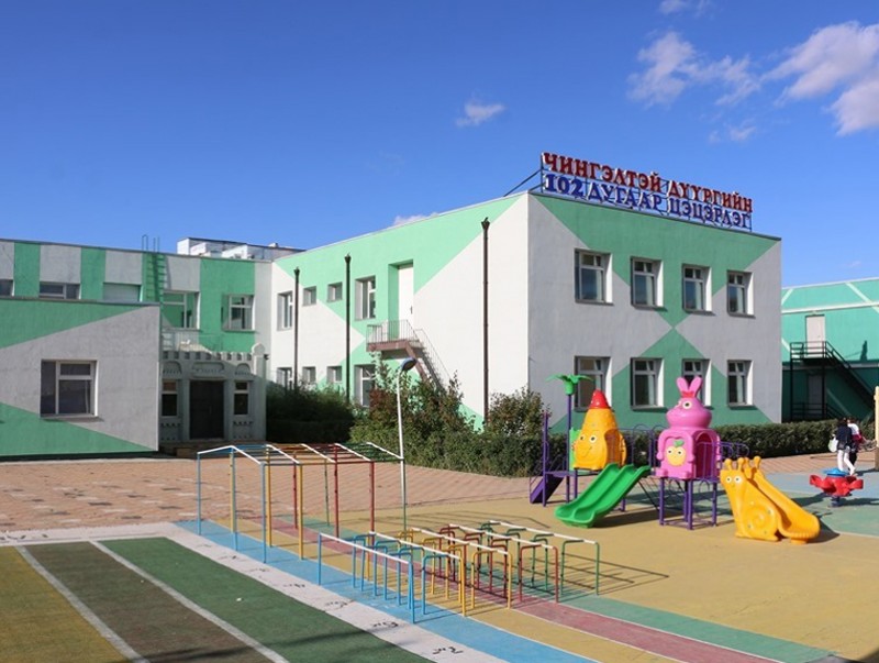НИТХ-ын төлөөлөгч Ц.Баатархүү 4 дэх цэцэрлэгээ хүлээлгэн өглөө