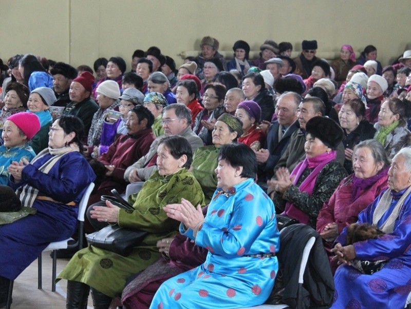 Улсын хэмжээнд 300 мянга гаруй ахмад, өндөр настан байна